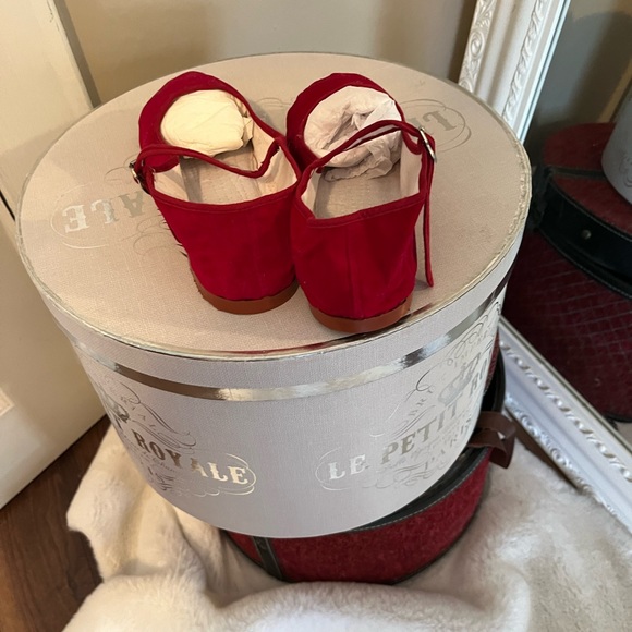 Red Mary Janes - Picture 3 of 4